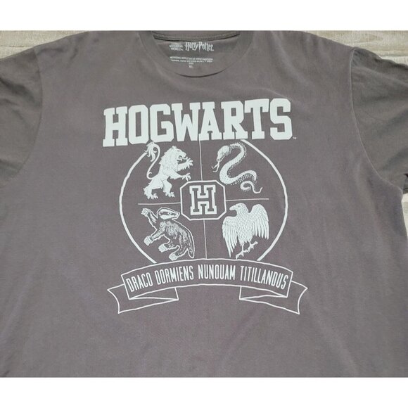 Wizarding World Of Harry Potter T-Shirt Size XL Gray Hogwarts 100% Cotton - Picture 4 of 6